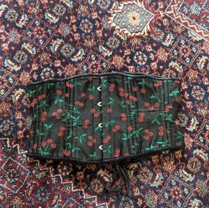 Orchard corset black cherry print
